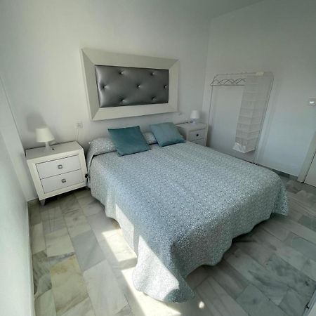 Apartamento Jardines Del Rocio Торре-дель-Мар Экстерьер фото